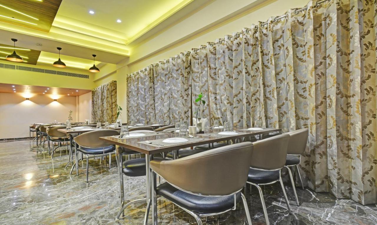Hotel Mandovin, Удайпур Екстериор снимка