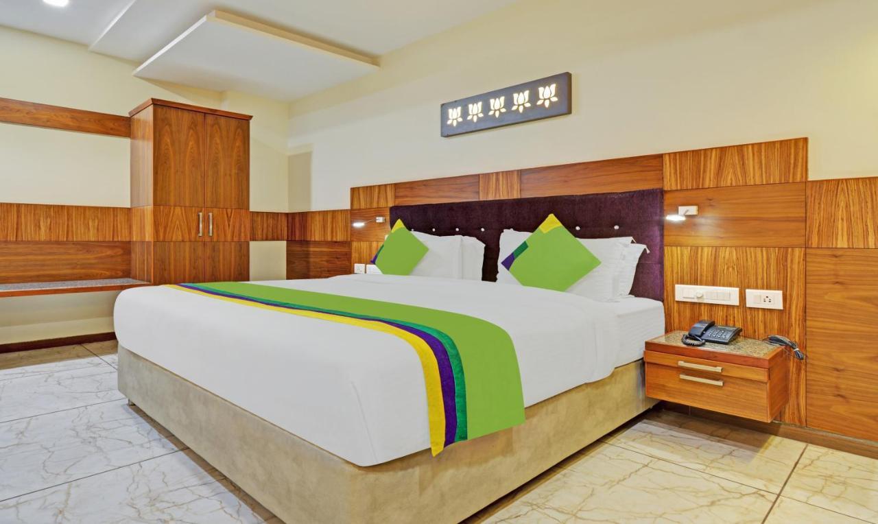 Hotel Mandovin, Удайпур Екстериор снимка