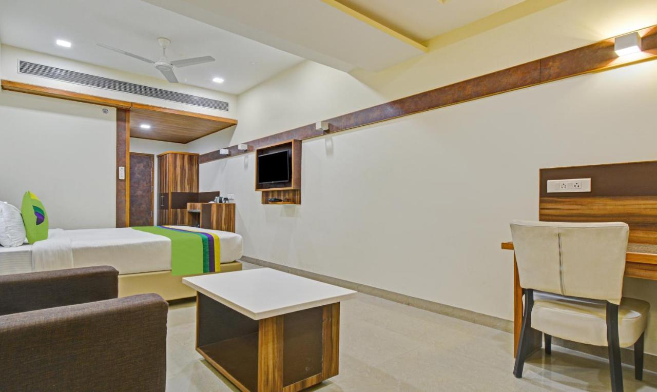 Hotel Mandovin, Удайпур Екстериор снимка