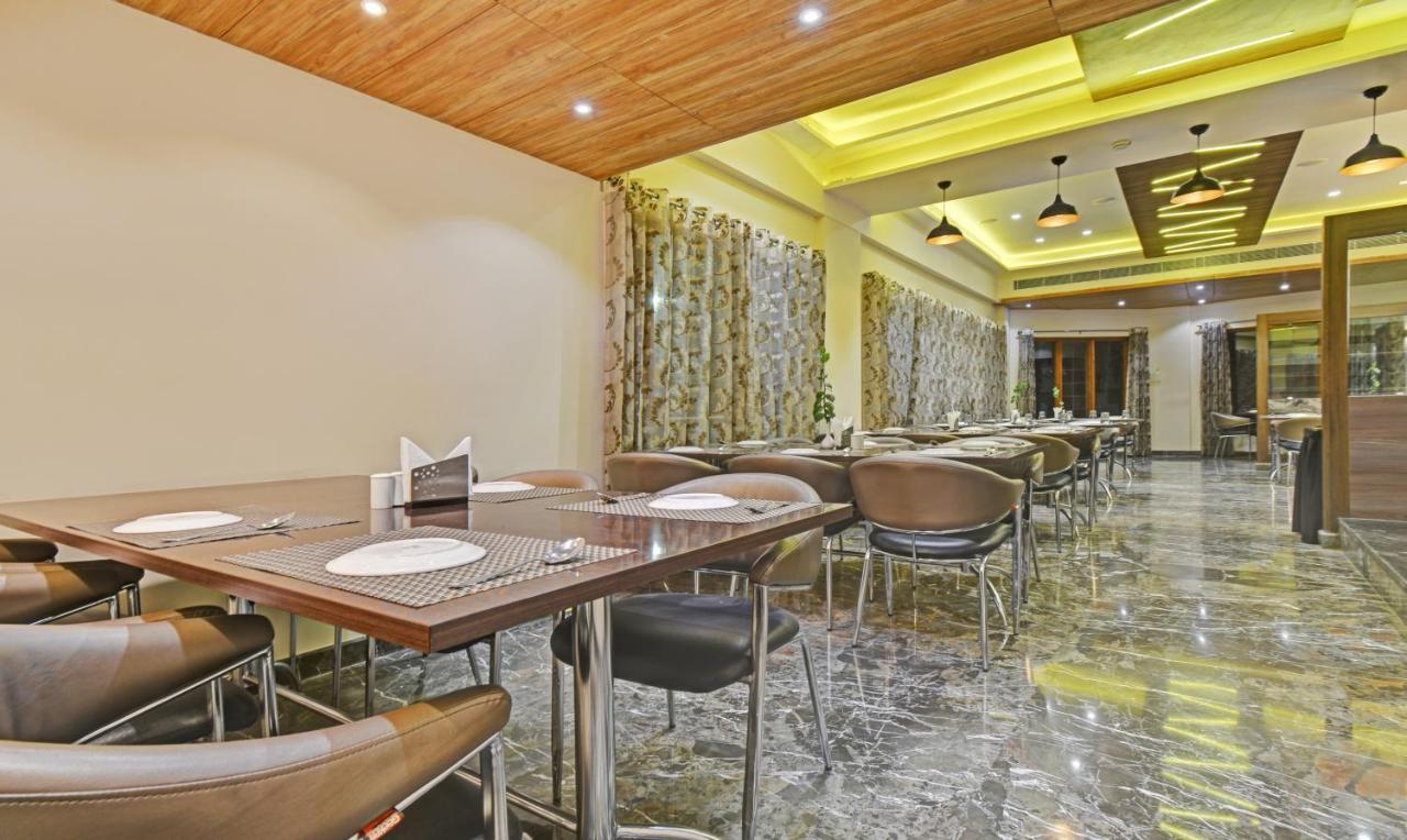 Hotel Mandovin, Удайпур Екстериор снимка