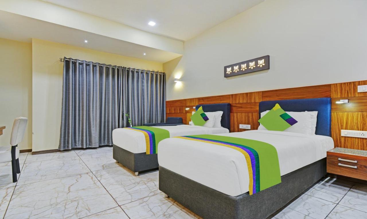 Hotel Mandovin, Удайпур Екстериор снимка