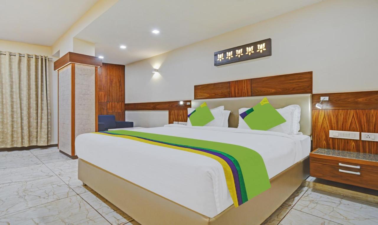Hotel Mandovin, Удайпур Екстериор снимка